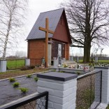 Przejdź do - Renowacja cmentarza i kaplicy upamiętniajacych miejsce pacyfikacji mieszkańców wsi Kitów z czasów II WŚ